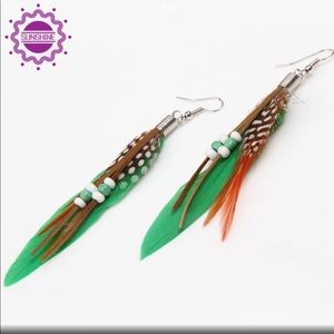 4/$15💞 Green Feather Boho Dangle Earrings